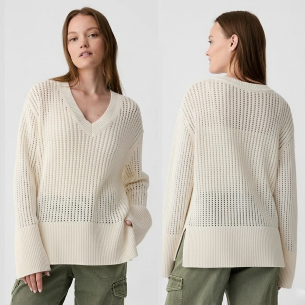 GAP White Crochet V-Neck Knit Sweater XS Soft Cotton Split HEM Relaxed Fit Y2K